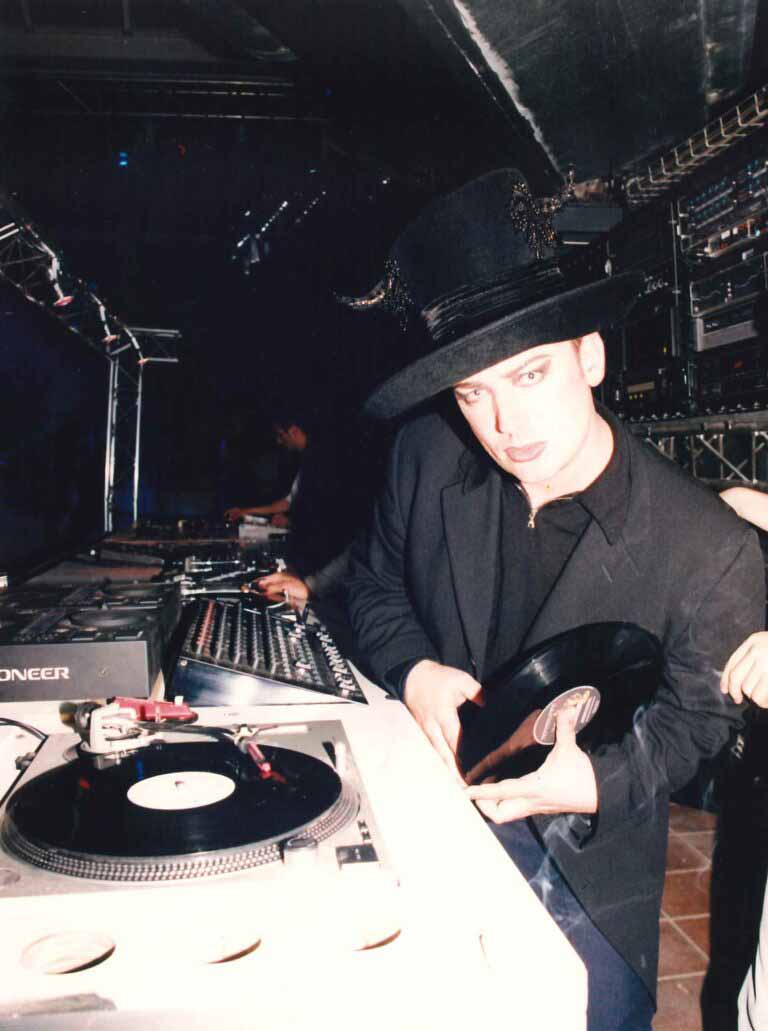 Boy George, en Amnesia