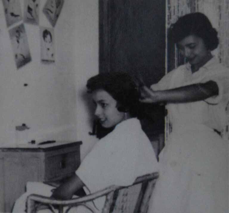 Carmen Serra Juan, peluquera