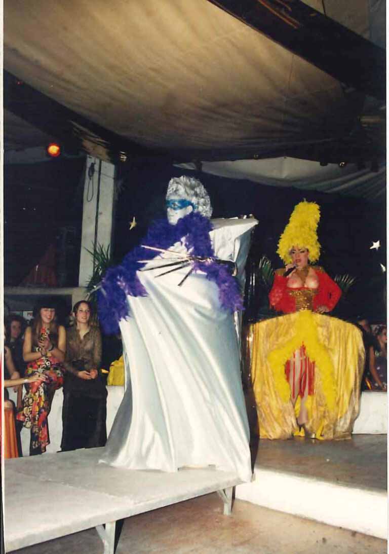 Discoteca Pacha. Carnavales 1998 / discotecas