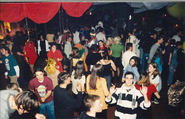 Discoteca Pacha. Carnavales 1998 / discotecas