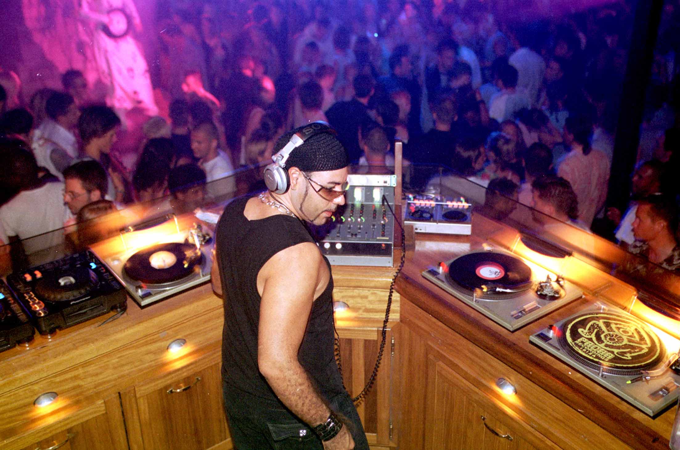 Pacha 2002